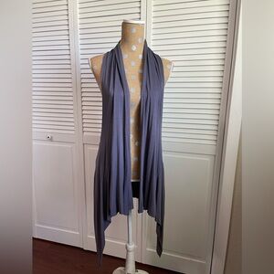 🖤 super cute festival layering vest 🎶